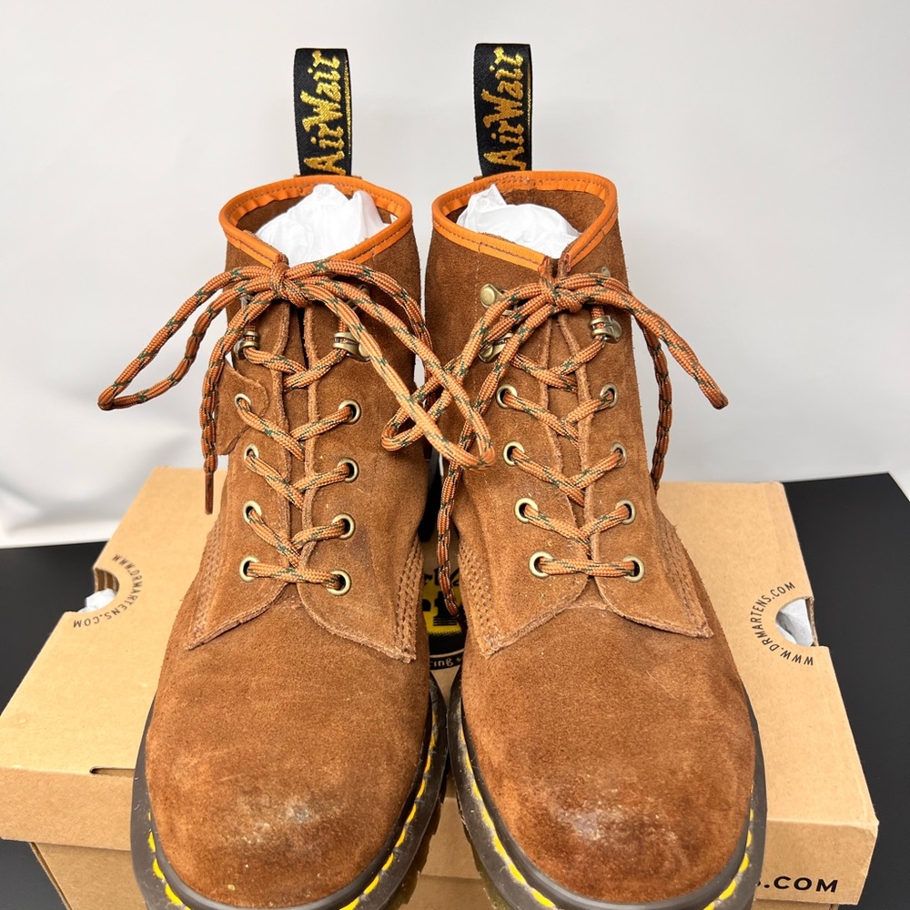 🏴󠁧󠁢󠁥󠁮󠁧󠁿Dr Martens 101 Made in England Ben Suede Ankle Boots US Size 9